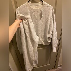 Gray Sweatshirt and Sweatpants Set- A&F soft AF max essential set